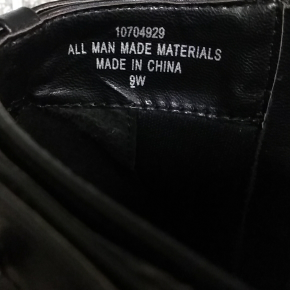 Torrid platform booties woman's black size… - Picture 8 of 8